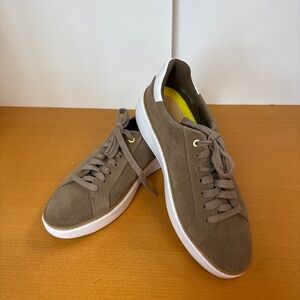Women’s Cole Haan Grand Pro Topspin Suede Sneakers Size 8.5 C. EUC
